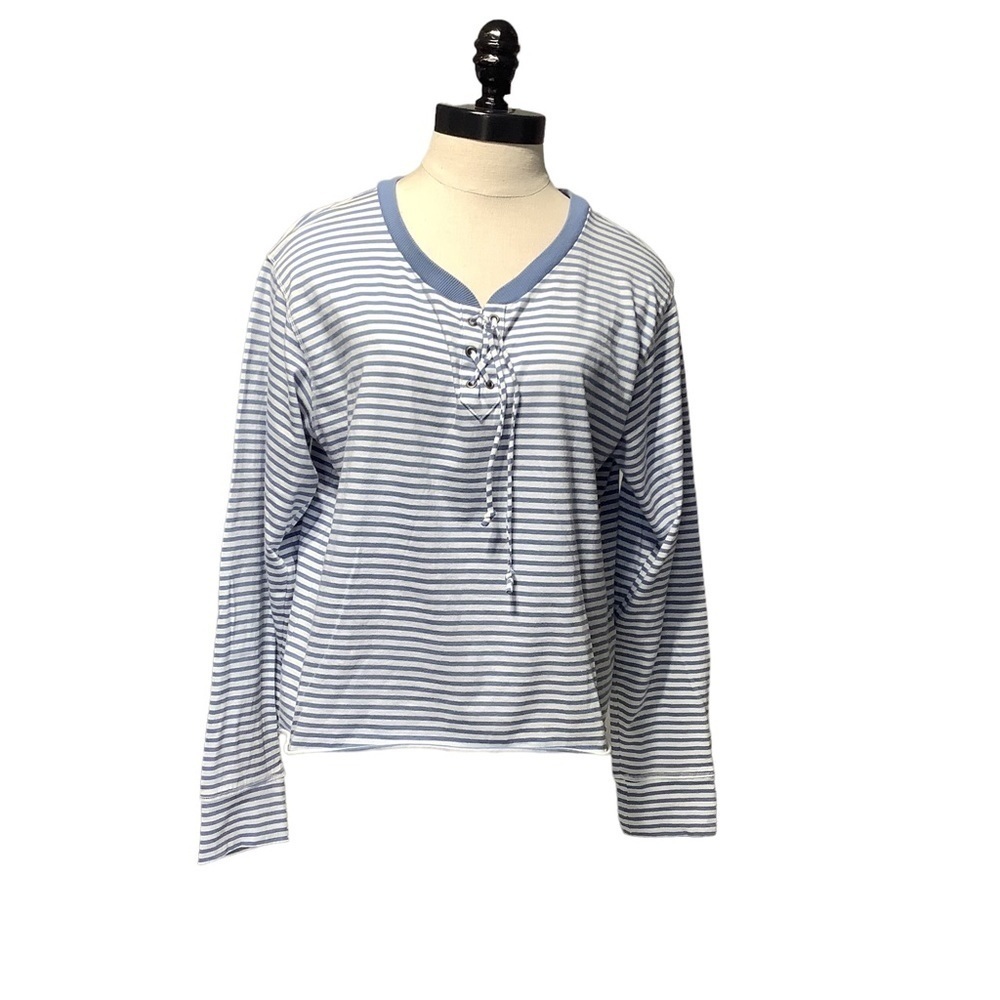 HOLLISTER Long Sleeve Cropped Tee - Size M
